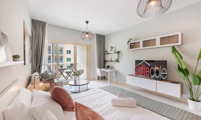 The Greens Apartment | Central studio in The Greens 10min to MetroStation