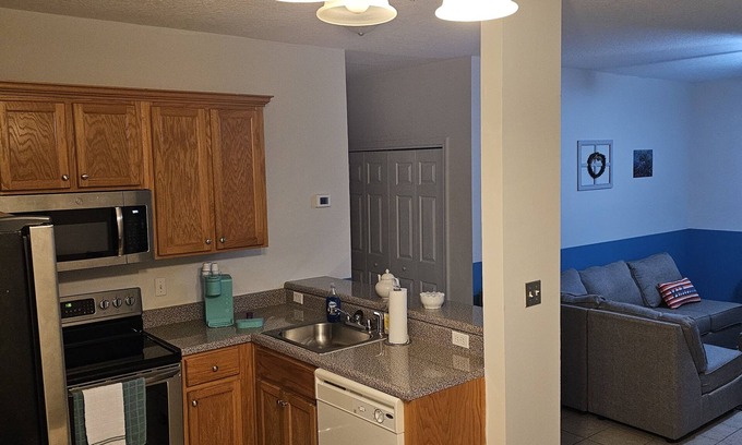 Biloxi Condo | Central to All Gulf Coast Entertainment and Feels Like Home 2 Bedroom Condo