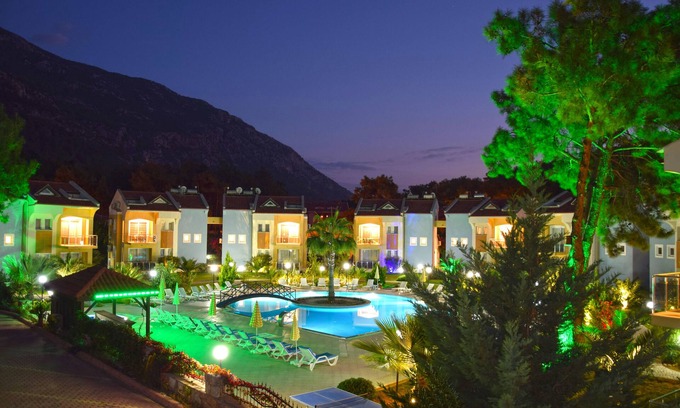 Hisaronu Apartment | Centrally located 2 bed 1 bath apartment in Hisaronu Center with FREE WIFI