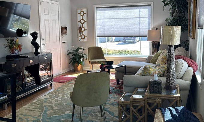 Tulsa House | Centrally Located Family and Pet-Friendly Brookside/Gathering Place Home