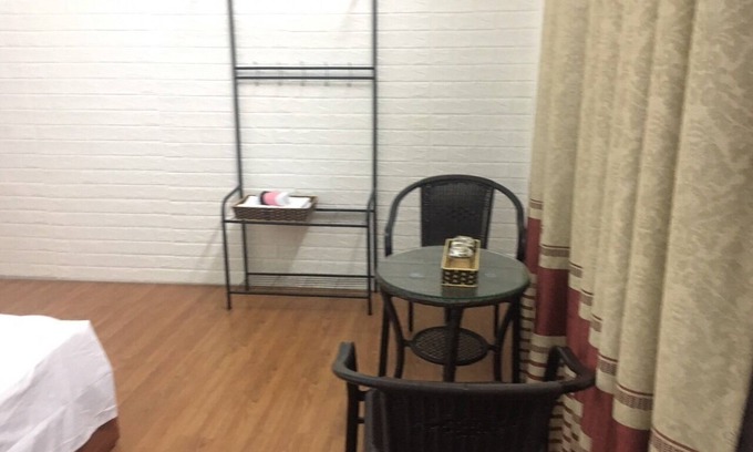 Trang Tien House | Centrally-located homestay