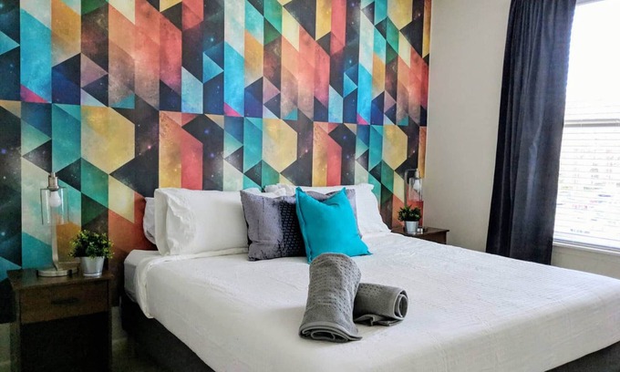 Fourth Ward Apartment | Centrally located in Uptown Charlotte. Walk to everything. Gym, Pool, Free Parking