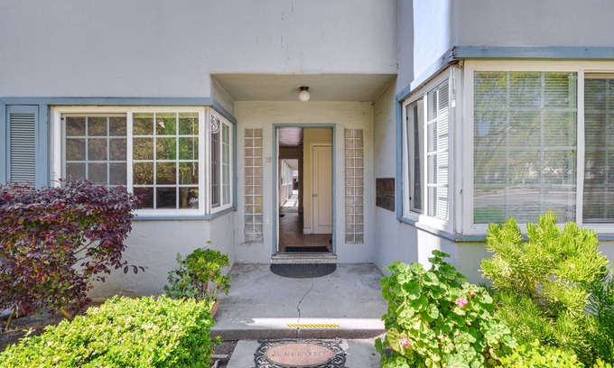 Newhall Condo | Centrally Located San Jose Condo: 2 Mi to Downtown