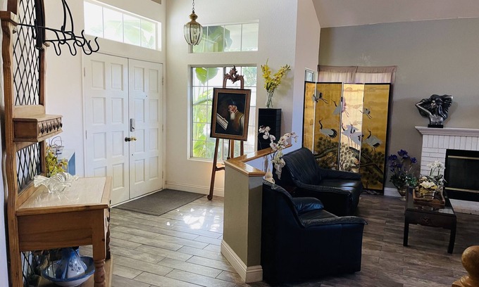 Moreno Valley House | Centrally located to Beaches, Mountains, Desert. Close to UCR and Loma Linda U.