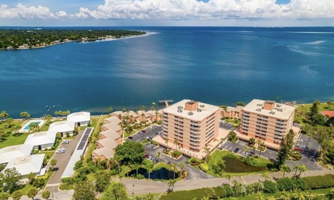 Pinellas Point House | Centrally Located Water View