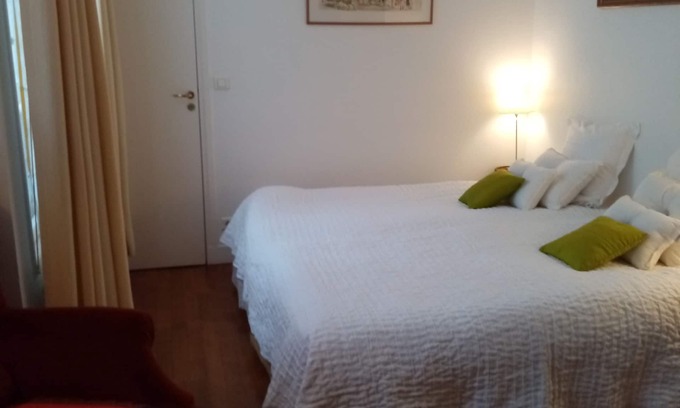 Saint-Germain-des-Pres Apartment | CENTRE VILLE St GERMAIN PRES historic center close to river comfort calm bright