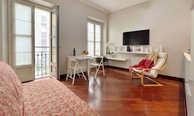 San Babila Apartment | CENTRO Corso Venezia - Chic & Quiet Apartment in M