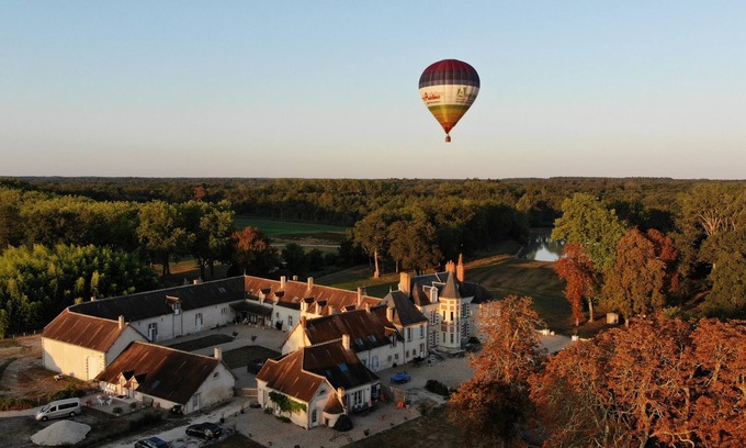 Villeherviers House | Château des Roches, SOLOGNE Chambord 40 mins- CENTER-val de Loire tennis pool