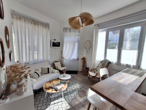 Quartier du Casino Apartment | Châtelaillon-Centre : Appart 50m Plage - FR-1-706-38