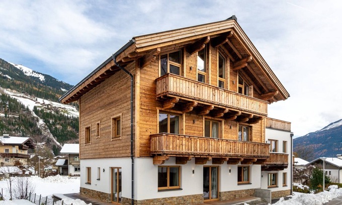 Schonbach Ski Chalet | Chalet in Neukirchen near Ski Slopes