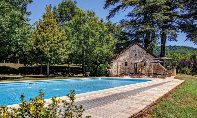 Saint-Geniez-d'Olt Hotel | Château de la Falque, The Originals Relais