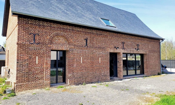 Anglesqueville-la-Bras-Long House | Charming house