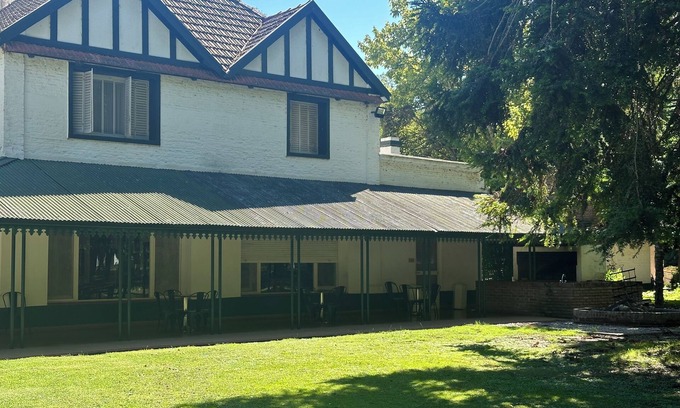 Carmen de Areco Cottage | Chacra de Campo surrounded by nature only 140 km from the city of Buenos Aires.