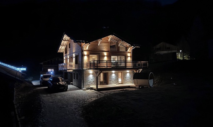 Nancroit Ski Chalet | Chalet 12 Personnes au Milieu du Domaine de Paradiski