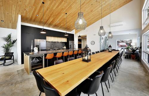 Stoneham Ski Chalet | Chalet 22