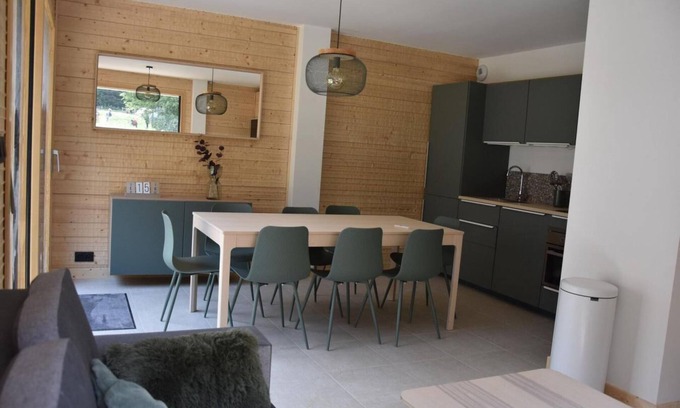 Pralognan-la-Vanoise Ski Chalet | Chalet, 300m from ski slopes, Ground floor, terrace, parking, ski locker, 85m², Pralognan-la-Vanoise
