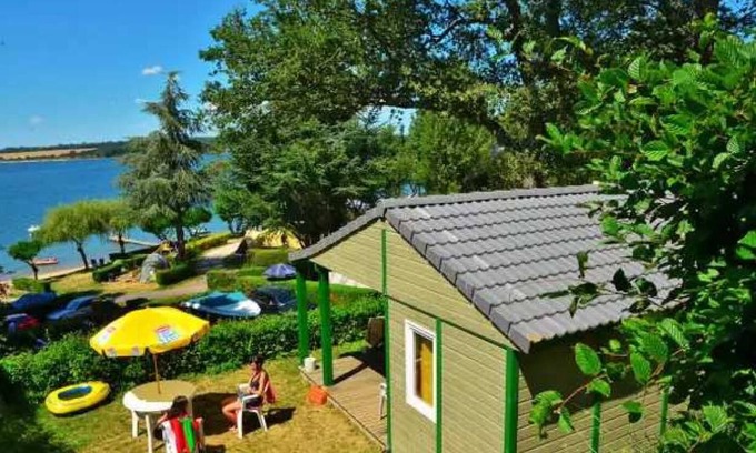 Salles-Curan Ski Chalet | Chalet 4 étoiles - Piscine - eecfcf