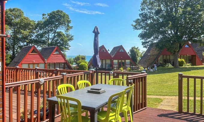 Martin Cottage | Chalet 47 By The Sea