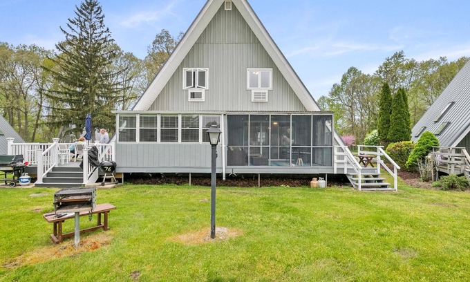 Stevensville Villa | Chalet #75 - Two Bedroom Villa, Sleeps 6