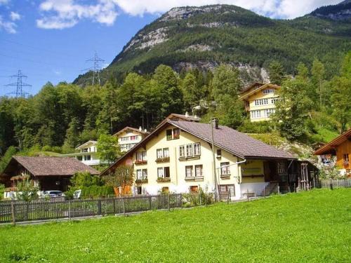 Innertkirchen Apartment | Chalet Am Fels
