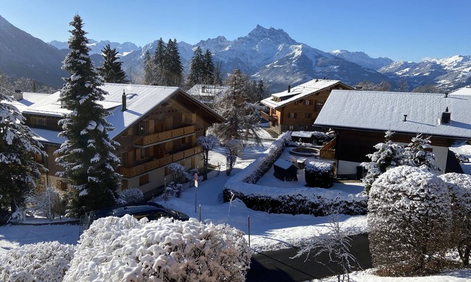 Chesieres Apartment | Chalet Apartment, close to Bus Stop, free WiFi, 2 bedrooms & Stunning Views