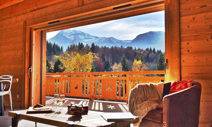 Araches-la-Frasse Ski Chalet | Chalet Arpitan Panoramic view Grand Massif