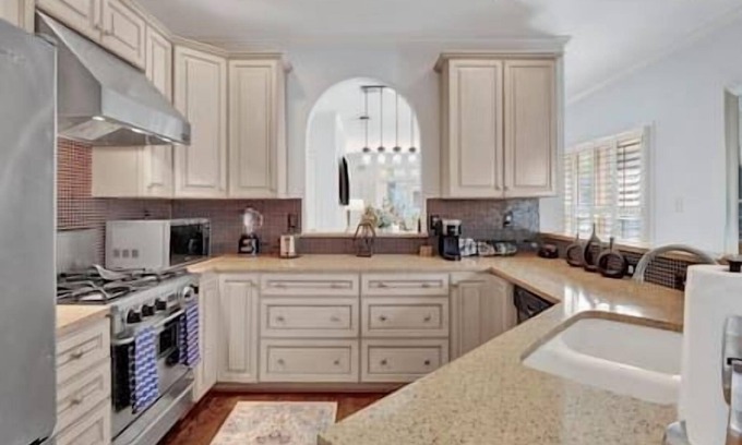 East Midtown House | Chalet at Cooper Young