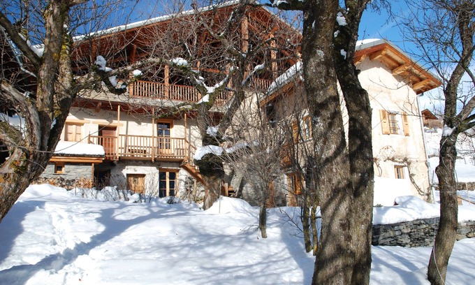 Valezan House | CHALET at 1200m altitude, facing south, quiet and spacious