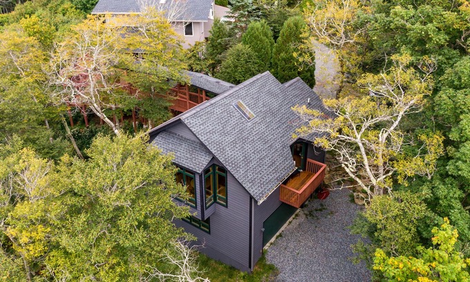 Beech Mountain House | Chalet at The Summit of Beech - Incredible 50+ Views! Perfect Couples' Ski or Hiking/Biking Getaway!