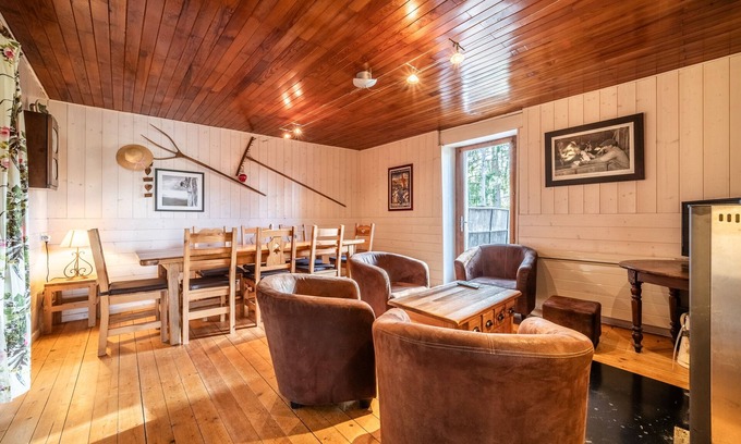 Bogeve Ski Chalet | Chalet 'Authentique En Vallée Verte' with Mountain View, Shared Terrace and Wi-Fi