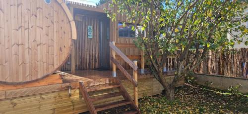 Le Puy-en-Velay Ski Chalet | Chalet bois pour 2 avec balnéo