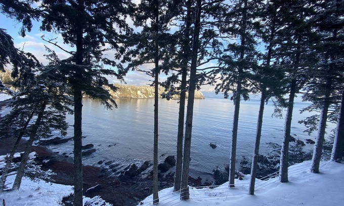 Kodiak House | Chalet by the Sea! Breathtaking Views!