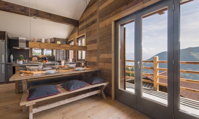 La Tzoumaz Ski Chalet | Chalet Capricorne Alpine Chique Sauna