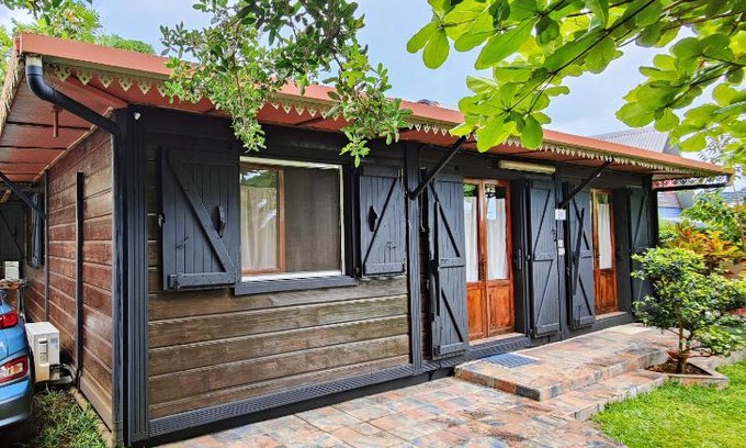 Saint-Benoit House | Chalet Combava