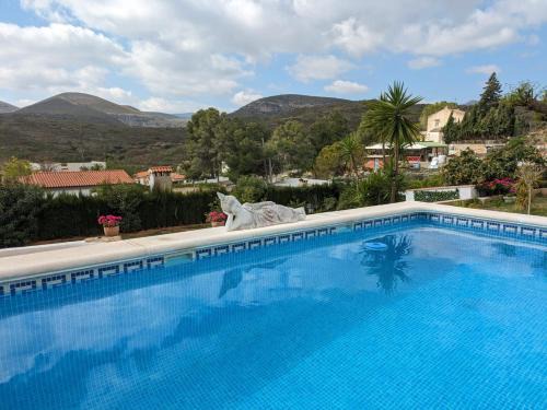 Turis House | Chalet con piscina, barbacoa y jacuzzi en Valencia