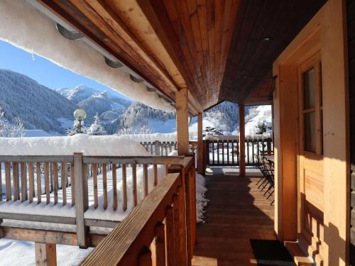Beaufort Ski Chalet | Chalet contemporain 8 pers, 4 chambres, vue sur montagnes, parking, près village - FR-1-342-243