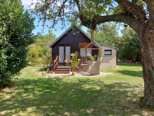 Chateaudun House | Chalet cosy et romantique avec terrasse en Eure-et-Loir - FR-1-581-148