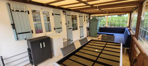 Saint-Pierre-d'Oleron Ski Chalet | Chalet dans parc résidentiel privé avec wifi, piscine