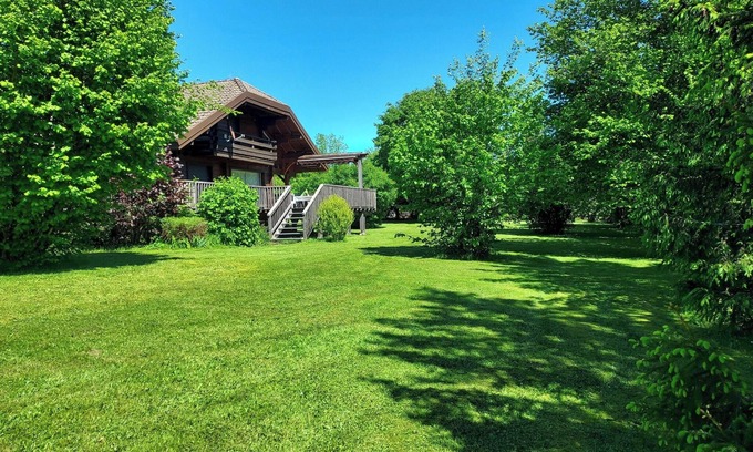 Marigny Ski Chalet | Chalet de Charme -100m² - Gîtes les 4 saisons - Lac de Chalain