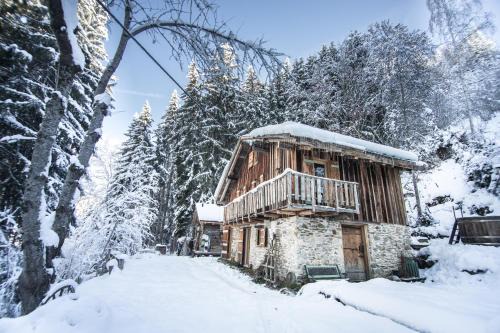 Saint-Gervais-les-Bains Ski Chalet | Chalet F'net chalet de charme stylish cosy insolite