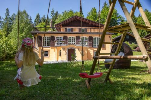 Mittenwald House | Chalet Felseneck - Ihr privates Ferienhaus in den bayerischen Alpen