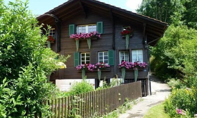 Frutigen Other | Chalet "Flädermuus" with mountain view