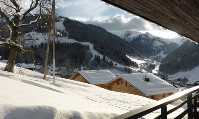 Beaufort Ski Chalet | Chalet for 6-8 people with fireplace, south-facing and garage, 5 min from center