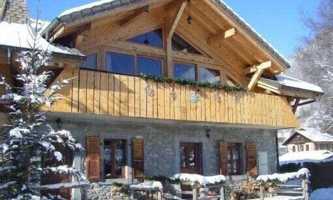 Montriond Ski Chalet | Chalet for rent 4-26 persons winter summer at heart of Portes du Soleil