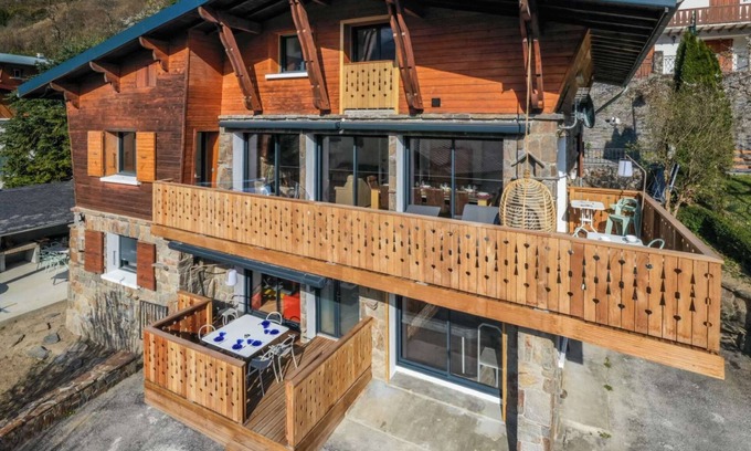 Saint-Lary-Soulan Apartment | Chalet Hygge Saint-Lary center: Comforsy/6 rooms/Spa/Breathtaking view/Parking