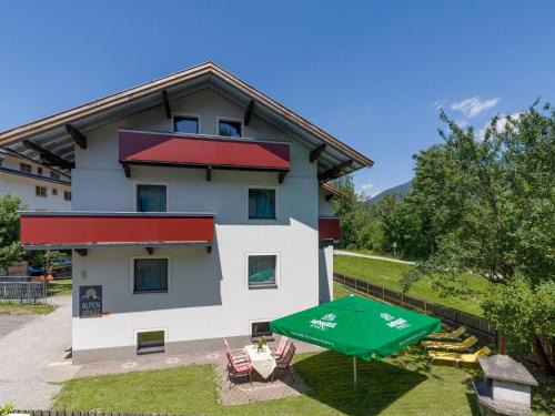 Fuegen House | Chalet in Fügen near Hochzillertal Ski Area
