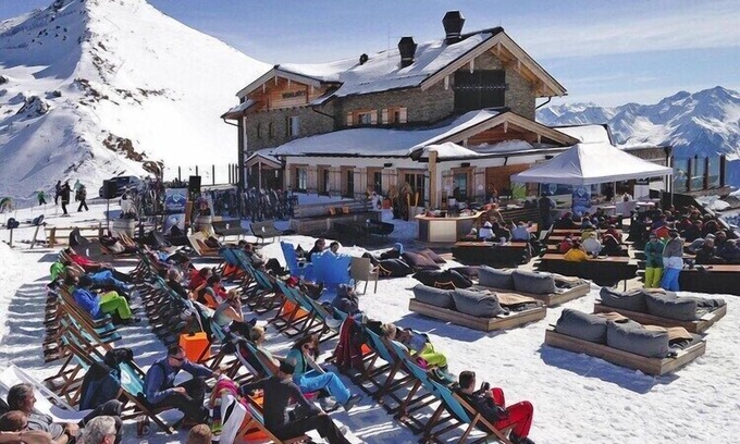 Kaltenbach Apartment | Chalet in Kaltenbach by Ski Slopes & Sauna
