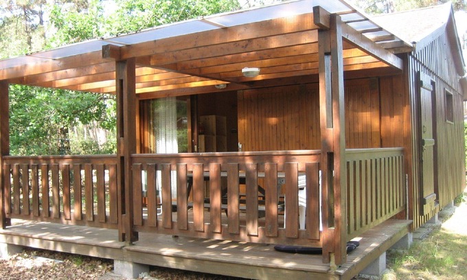 Soulac-sur-Mer Ski Chalet | Chalet in PRL in Amélie in the heart of the forest 1km from the beach