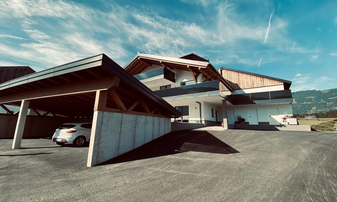 Saalfelden am Steinernen Meer Apartment | Chalet in Saalfelden near Ski Slopes