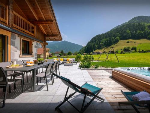 Thones Ski Chalet | Chalet Julena - OVO Network